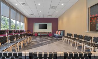 Tru by Hilton Gastonia