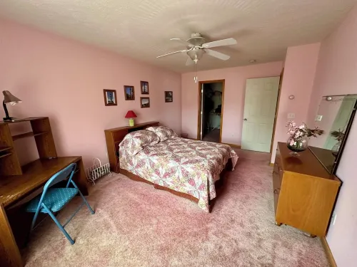 Large Home In Great Valley