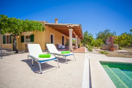 CAN MOSCARI - Villa with private pool in Inca. Free WiFi Отели в г. Костич