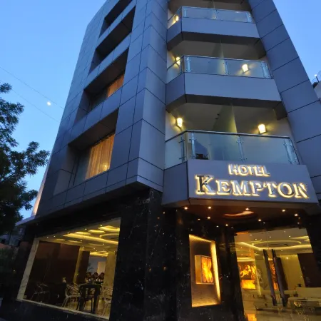 Hotel Kempton Отели рядом с достопримечательностью «Консульство США»