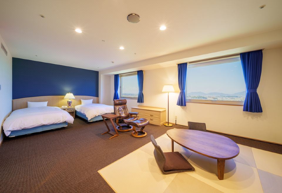 호텔 주변 편의시설