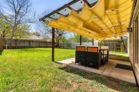 4Br • 30+ Days • WiFi + Home Office + Near Airport Hotels near Sam's Club