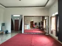 Rumah Lumbung Odreys Hotel di Kecamatan Cicurug