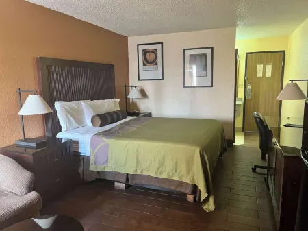 Motel 6 Deming, NM Отели в г. Деминг