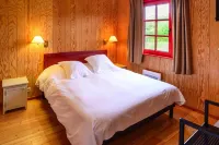 Wooden Chalet in Abbeville Near Somme Bay - Country Houses