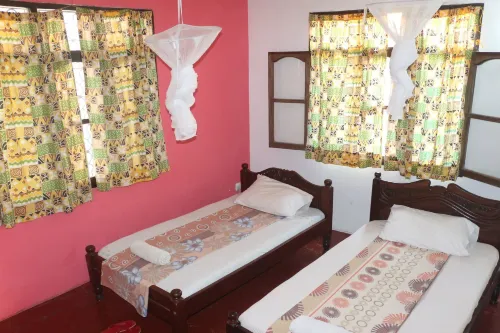 Akogo House - Bnb , Hostel, Backpackers & Volunteer Center - 2 stelle
