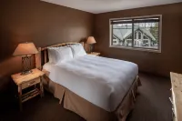 Elkwater Lake Lodge and Resort - Homestays
