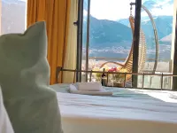 ベルモンテ カズベギ ステパンツミンダのホテル