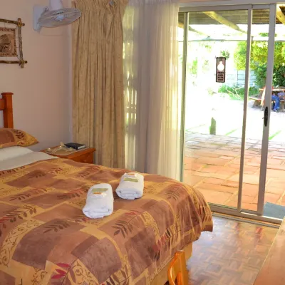 Dove's Nest Guest House Hotels in de buurt van Johannesburg O R Tambo Airport