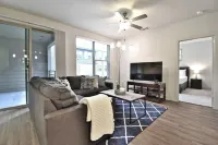 Corporate Suites at Knox Henderson Dallas Hotels in Highland Park