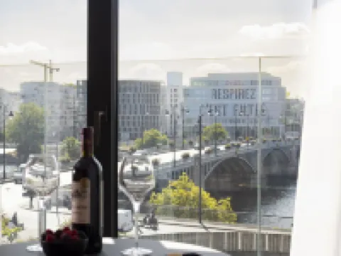 ハワード・シュル・セーヌ アニエール・シュル・セーヌのホテル