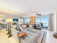 Wow Oceanfront Views 2BR-2BA Condo Ponce Inlet King Suite, Pool & Stunning Views Hotels in Ponce Inlet