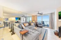 Wow Oceanfront Views 2BR-2BA Condo Ponce Inlet King Suite, Pool & Stunning Views