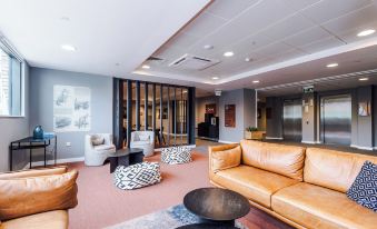 Hilltop Serviced Apartments - Sheffield