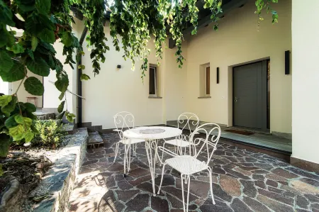 Martina Отели в г. Альбезе-кон-Кассано