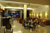 Okeania Seafront Rooms in Kamena Vourla Hotel a Asproneri