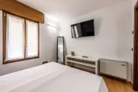 Emilia Studios 6 Hotel a 