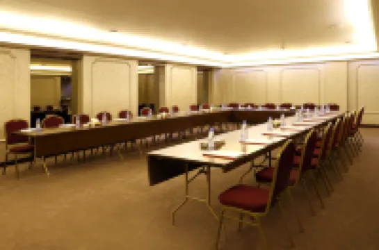 Lancaster Suites Raouche