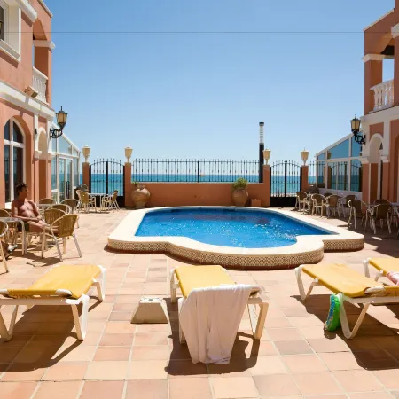 Lloyds Beach Club
