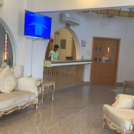 OYO 153 Qurum Heights Hotel