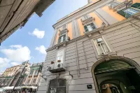PC Boutique H Napoli Centro, by ClaPa Group Hotels near Naples Port
