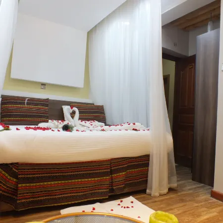 Laibon Hotel