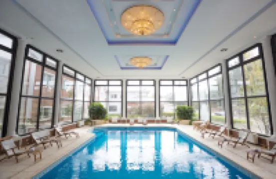 埃爾卡拉法特湖酒店