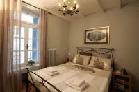 Athenian Niche in Plaka Villa by Athenian Homes