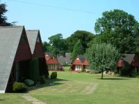 Chalet-Sleeps6-Parking-Garden-Pool Hotels near White Cliffs of Dover