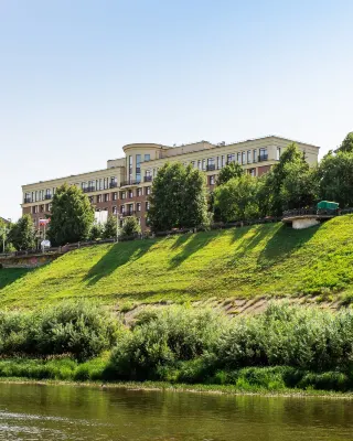 Hotel "tom River Plaza"