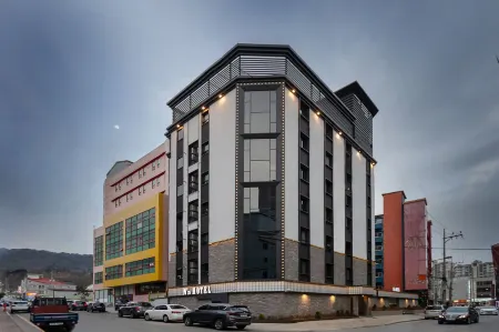 Number 25 Gimhae Samgye Отели рядом с достопримечательностью «Shell mound gallery in Gimhae Bonghwang-dong Relice»