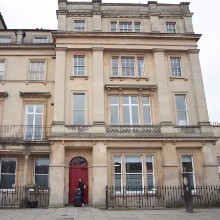 Stylish City Centre Apartment - Bath