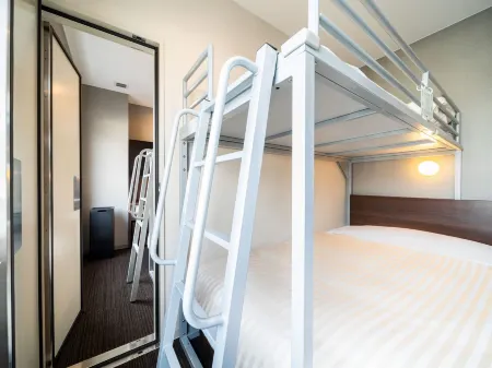 Super Hotel Ehime Ozu Inter Отели рядом с достопримечательностью «Ozu Castle»