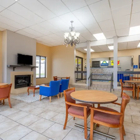 Days Inn by Wyndham Perrysburg/Toledo