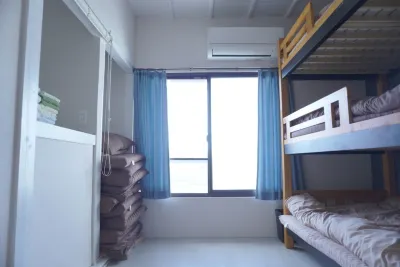 Guest House Ioly Osaka - Hostel Hotel di 