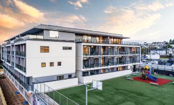 Sunrise Garden Suites