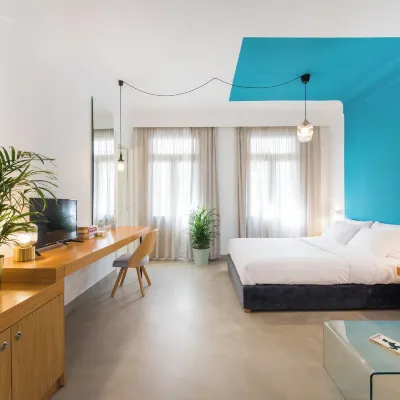 MONK Monastiraki Suites โรงแรมใกล้โมนาสตีรากี