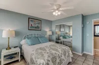 Coral Sands 102 2 Br Condo by RedAwning