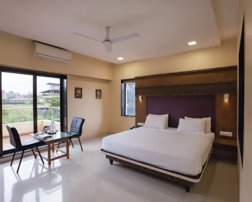 City Palace Resort Hotels in Lonavala