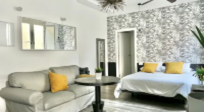 Suites la Merced Malaga365