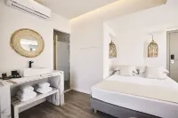 Kythnos Bay Hotel
