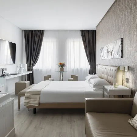 LHP Napoli Palace & Spa