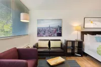 CCI Great Value Serviced Studio in Quiet Neighborhood Hôtels à : Comte de Fulton