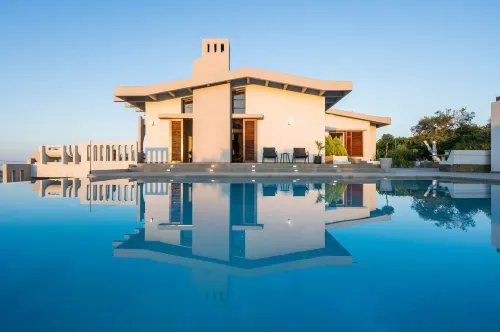 Azatis Luxury Villa - Villas