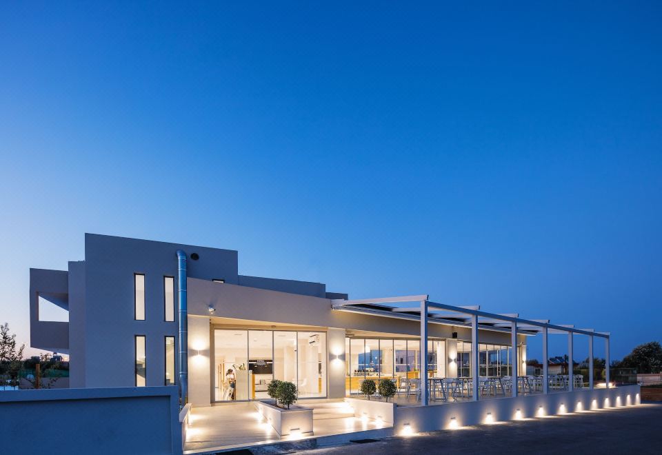 2. 니마 부티크 호..