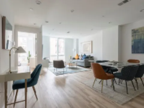 Lavish 3Br Retreat w Private Rooftop Deck Near NYC Hotels in Hoboken