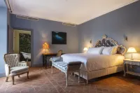 Château de Collias Hotels in Collias