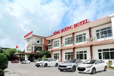 Song Huong Hue Hotel Отели в г. Vy Da