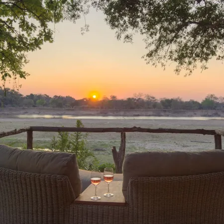 Shawa Luangwa Camp Hotels in Mambwe