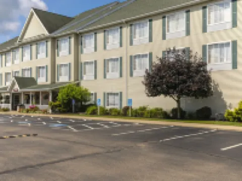 Coshocton Village Inn & Suites Hotels in Coshocton County